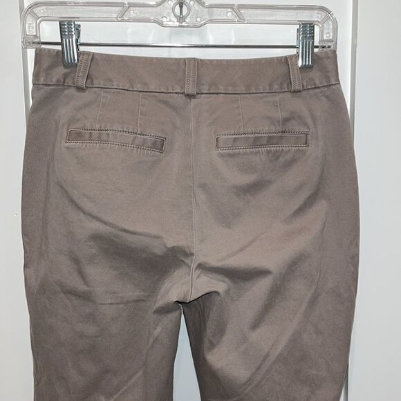 LOFT Curvy straight leg grey Trousers FREE w/Bundle Purchase - Picture 4 of 10